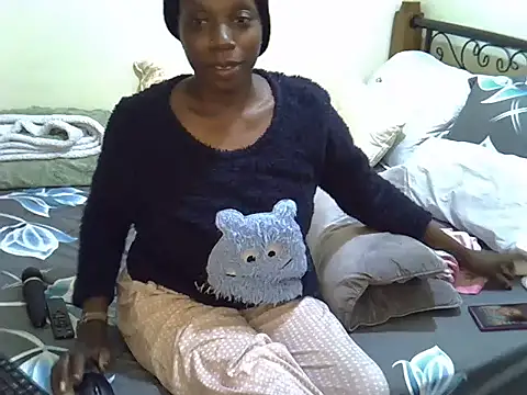 Snapshot of Sweet_Bear chatting on April 2026 05:41:02 PM Sweet Bear online show from April 2026 05:41:02 PM