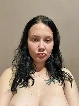 Tinti0304 online show from May 2026 07:10:02 PM