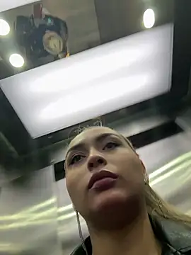 Snapshot of emma_oxford chatting on March 2026 01:23:02 AM emma oxford online show from March 2026 01:23:02 AM