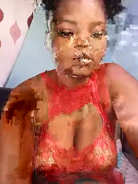 Snapshot of freaky_belle chatting on May 2026 04:35:01 PM freaky belle online show from May 2026 04:35:01 PM
