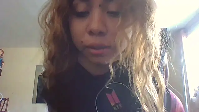 Jennxdolls online show from January 2025 01:38:01 PM