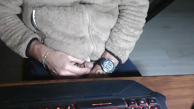 Adri gard online show from November 2025 09:18:01 PM