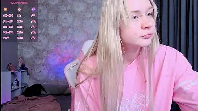Snapshot of Milia_Parker chatting on July 2026 05:06:01 PM Milia Parker online show from July 2026 05:06:01 PM