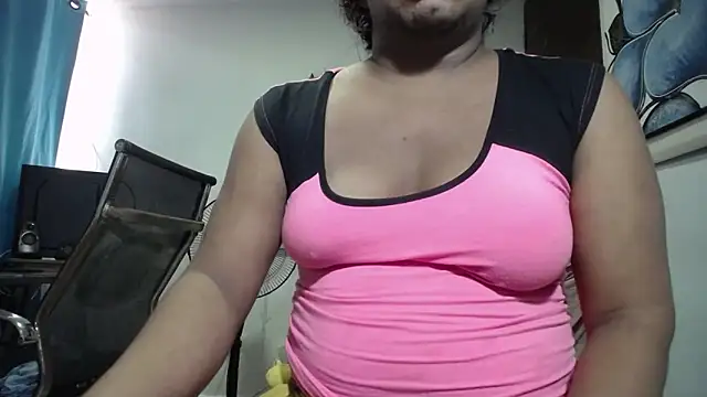 Snapshot of tsbigcock10incock chatting on November 2025 06:55:02 PM tsbigcock10incock online show from November 2025 06:55:02 PM