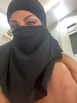 Amberonee31 online show from February 2025 10:51:01 PM