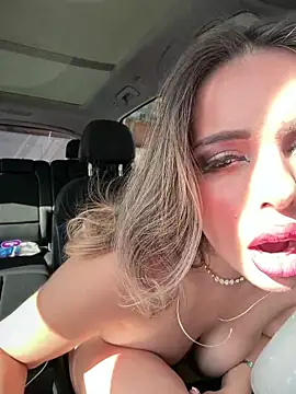 Alirawrz online show from November 2025 01:10:02 PM