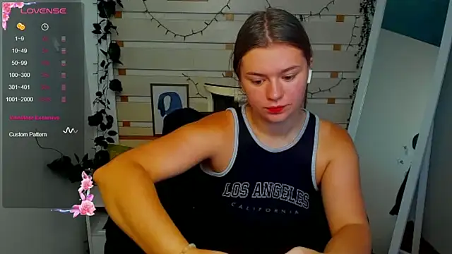 Snapshot of Josephine_Kiss chatting on August 2026 02:20:02 PM Josephine Kiss online show from August 2026 02:20:02 PM
