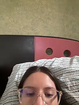 livgomez online show from February 2025 12:48:02 PM