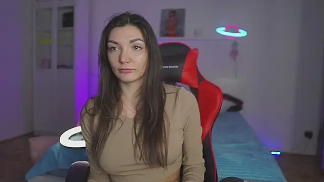 Lady3Holes online show from December 2024 08:44:01 PM