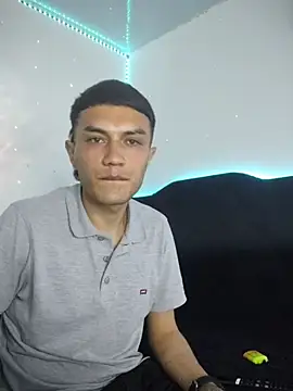 Tifanny Sweett online show from November 2025 10:32:01 PM