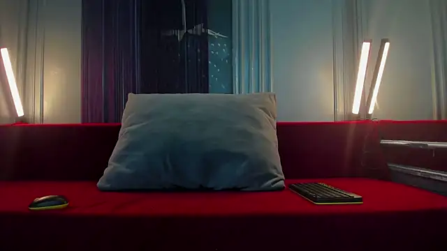 Whitney Svonn online show from March 2025 04:38:02 AM