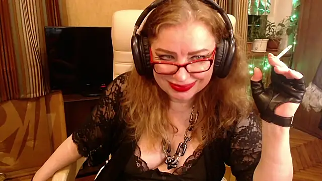Miss Tress online show from August 2026 10:45:01 PM