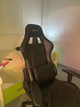 MisFrekcles  online show from December 2024 12:17:02 PM