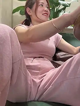 Emily 9xx online show from March 2025 04:29:02 AM