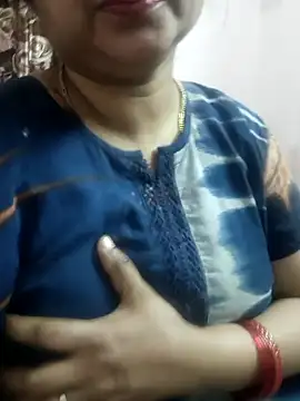 Snapshot of cuteyqueen chatting on December 2024 05:22:01 PM cuteyqueen online show from December 2024 05:22:01 PM