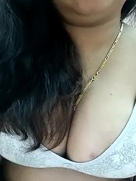 Snapshot of cuteyqueen chatting on January 2025 06:48:02 AM cuteyqueen online show from January 2025 06:48:02 AM