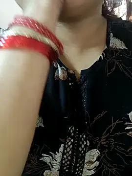 Snapshot of cuteyqueen chatting on January 2025 07:25:02 AM cuteyqueen online show from January 2025 07:25:02 AM