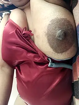 Snapshot of cuteyqueen chatting on February 2025 10:07:01 AM cuteyqueen online show from February 2025 10:07:01 AM