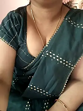 Snapshot of cuteyqueen chatting on February 2025 08:36:02 AM cuteyqueen online show from February 2025 08:36:02 AM