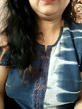 Snapshot of cuteyqueen chatting on March 2025 07:19:01 AM cuteyqueen online show from March 2025 07:19:01 AM