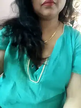 Snapshot of cuteyqueen chatting on March 2025 05:17:02 AM cuteyqueen online show from March 2025 05:17:02 AM