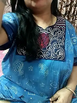 Snapshot of cuteyqueen chatting on October 2025 10:45:02 AM cuteyqueen online show from October 2025 10:45:02 AM