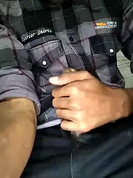 Snapshot of Yasha_14C_Creator chatting on December 2024 11:11:02 AM Yasha 14C Creator online show from December 2024 11:11:02 AM