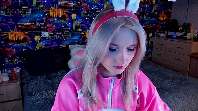 Snapshot of SweeteRose_Royce chatting on October 2025 04:13:02 PM SweeteRose Royce online show from October 2025 04:13:02 PM