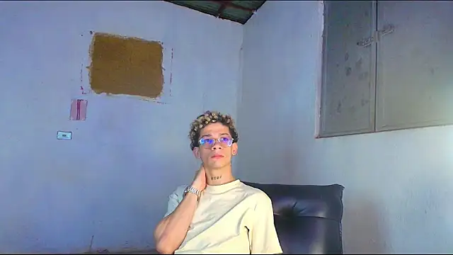 Snapshot of mateodeamjo chatting on January 2026 01:32:01 AM mateodeamjo online show from January 2026 01:32:01 AM