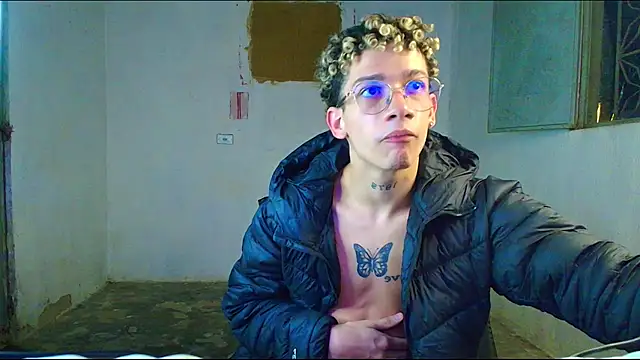 Snapshot of mateodeamjo chatting on January 2026 07:12:01 AM mateodeamjo online show from January 2026 07:12:01 AM