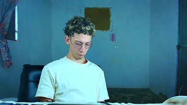 Snapshot of mateodeamjo chatting on February 2026 02:13:01 PM mateodeamjo online show from February 2026 02:13:01 PM