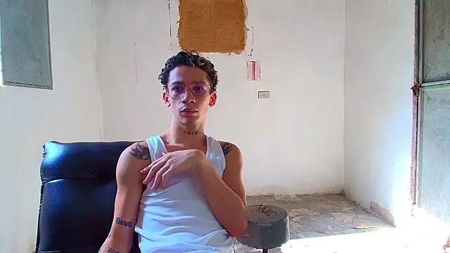 Snapshot of mateodeamjo chatting on February 2026 08:18:01 PM mateodeamjo online show from February 2026 08:18:01 PM