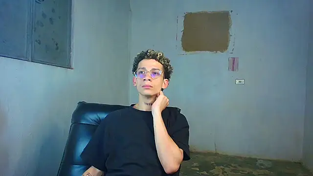 Snapshot of mateodeamjo chatting on February 2026 05:27:01 AM mateodeamjo online show from February 2026 05:27:01 AM