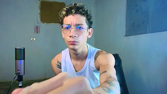 Snapshot of mateodeamjo chatting on February 2026 05:39:02 AM mateodeamjo online show from February 2026 05:39:02 AM