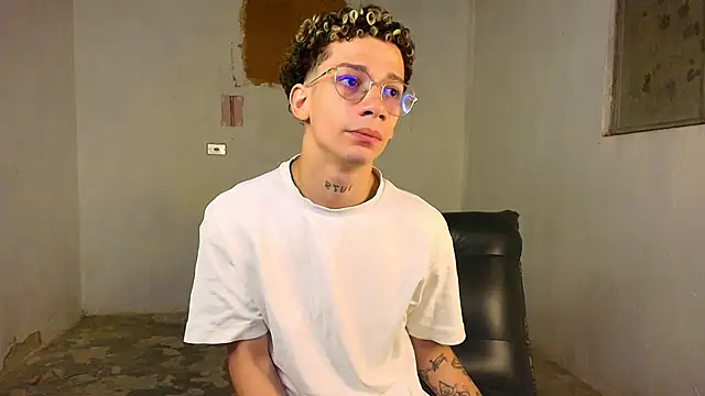 Snapshot of mateodeamjo chatting on March 2026 12:06:02 AM mateodeamjo online show from March 2026 12:06:02 AM