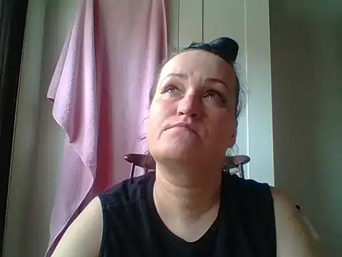  squirty cum lady  online show from March 2025 11:11:02 AM