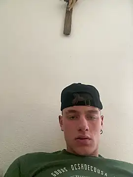 Snapshot of Gibboto chatting on February 2026 12:42:02 PM Gibboto online show from February 2026 12:42:02 PM