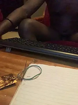 Snapshot of FREAKYBLAC23 chatting on February 2025 03:04:01 AM FREAKYBLAC23 online show from February 2025 03:04:01 AM