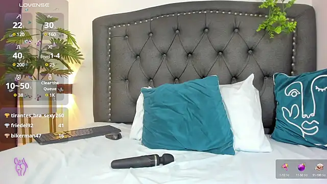 Snapshot of abril_71 chatting on February 2025 09:23:01 AM abril 71 online show from February 2025 09:23:01 AM