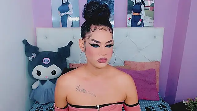 Snapshot of Amanda_bigx chatting on June 2026 05:13:02 AM Amanda bigx online show from June 2026 05:13:02 AM