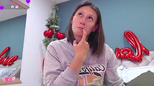 SharisWillian online show from February 2025 03:42:01 AM