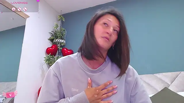 SharisWillian online show from March 2025 04:10:01 AM