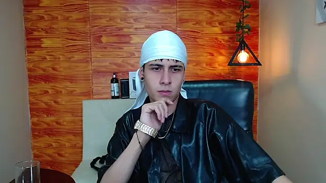 Bastiaan 28 online show from January 2025 02:19:01 AM