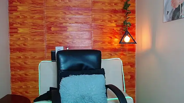 Bastiaan 28 online show from January 2025 10:07:02 AM