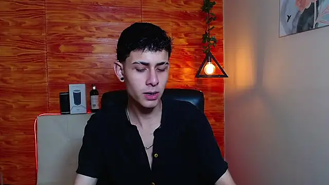 Bastiaan 28 online show from January 2025 03:54:02 AM