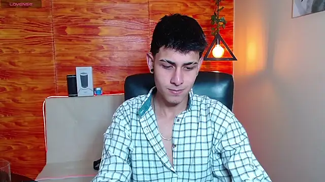 Bastiaan 28 online show from January 2025 04:56:01 AM