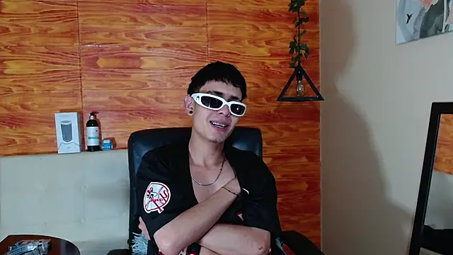 Bastiaan 28 online show from February 2025 09:20:02 AM