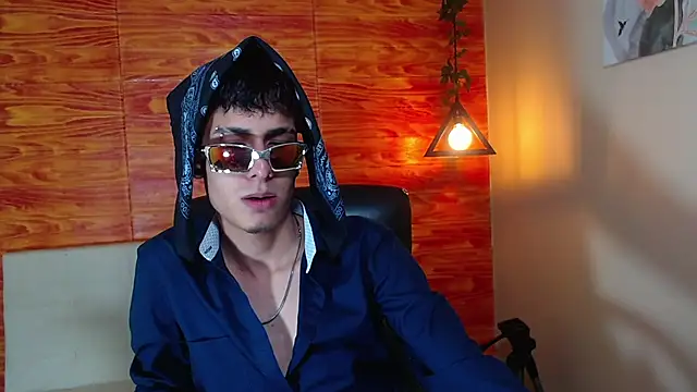 Bastiaan 28 online show from February 2025 03:53:01 AM