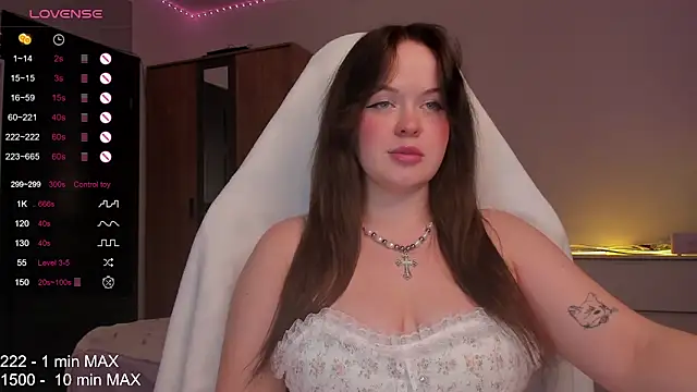 HANNA MONTANAS online show from November 2025 07:06:01 PM