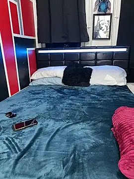 Honey 09S online show from January 2026 11:51:02 PM